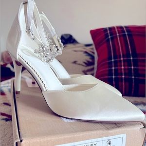 Journee Collection Loxley Pump White Satin Heels with Jeweled Ankle Straps